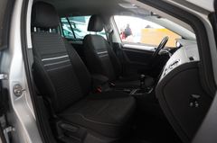 Fahrzeugabbildung Volkswagen Golf VII VARI. 1.4 TSI CUP NAVI/XENON/SHZ/TEMP.