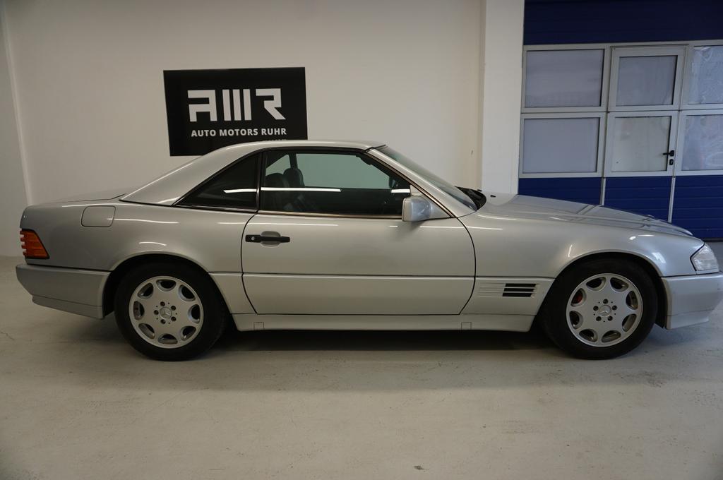 Mercedes-Benz SL 300