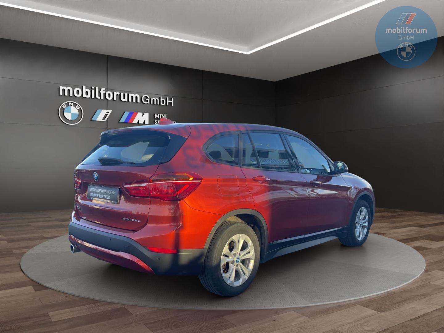 BMW X1 xDrive25e Advantage AHK HiFi ACC Sportsitze
