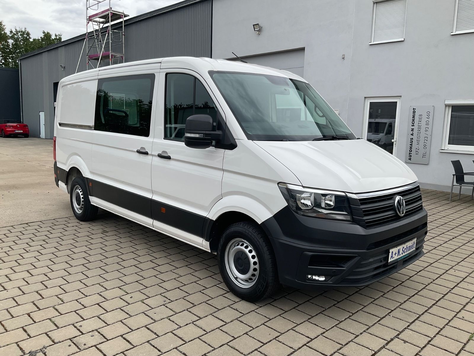 Volkswagen Crafter - 1