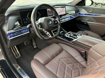 BMW 740 - 9