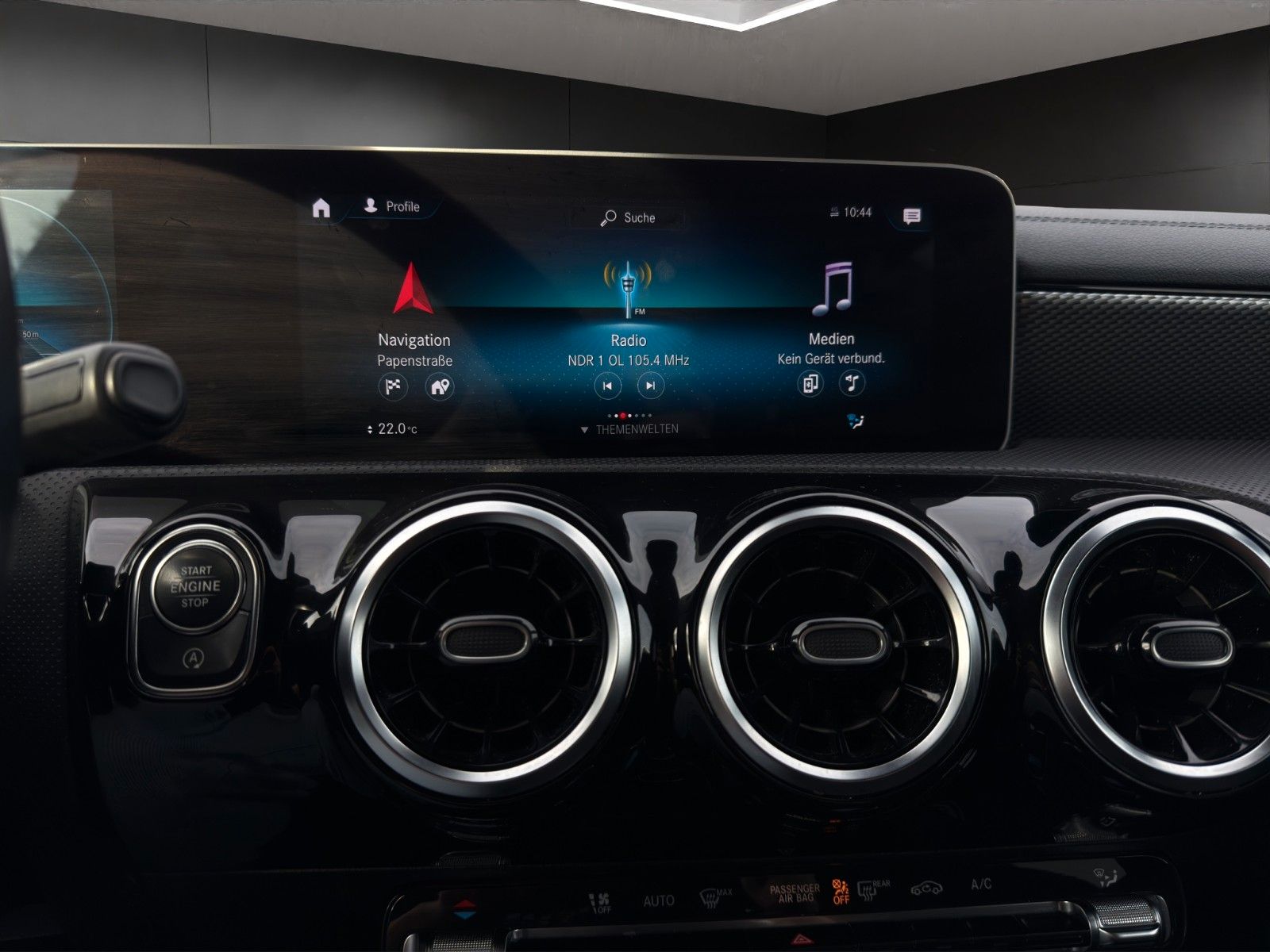 Fahrzeugabbildung Mercedes-Benz CLA 200d Shooting Brake *Dig.Cock*AHK*LED*MBUX