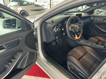 Mercedes A 180 - 11