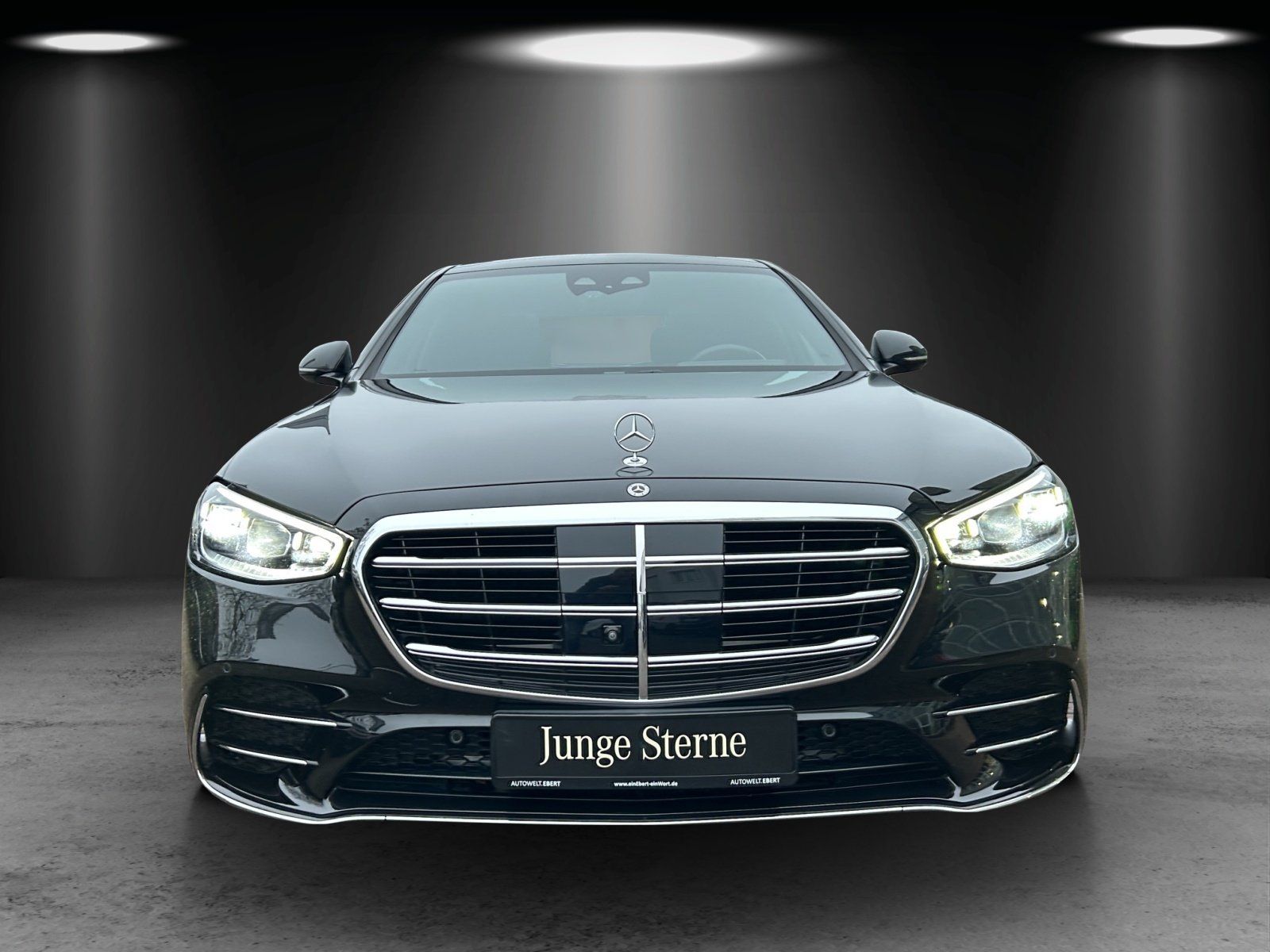 Fahrzeugabbildung Mercedes-Benz S350d AMG Pano DISTRO 4xMemo AIRMATIC Burme 360°