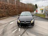 Mercedes-Benz A 200 -Automatik SERVICE+Reifen Neu - Mercedes-Benz A 200 in Köln