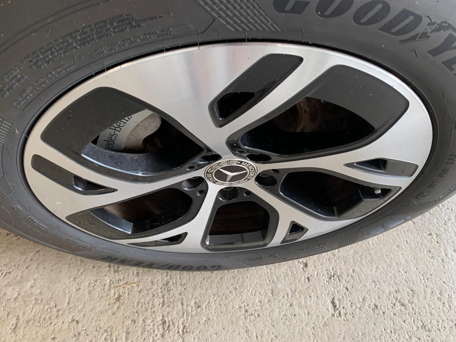 Mercedes-Benz GLC 300 e 4M AVANTG newMod DISTR 360° PANO AHK foto 3
