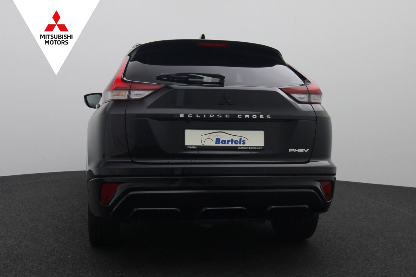 Fahrzeugabbildung Mitsubishi Eclipse Cross 2.4 Plus Select Black Hybrid 4WD