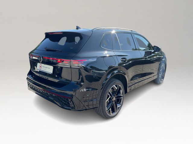 Tiguan R-Line 1.5 eHybrid, AHK, BlackStyle, Area