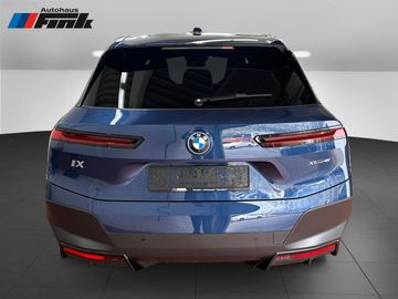 BMW iX xDrive40 (ab 2021) Head-Up DAB LED RFK Shz