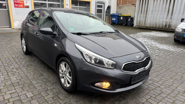 Kia cee'd *1.4 *KLima*SHZ*Tempo*