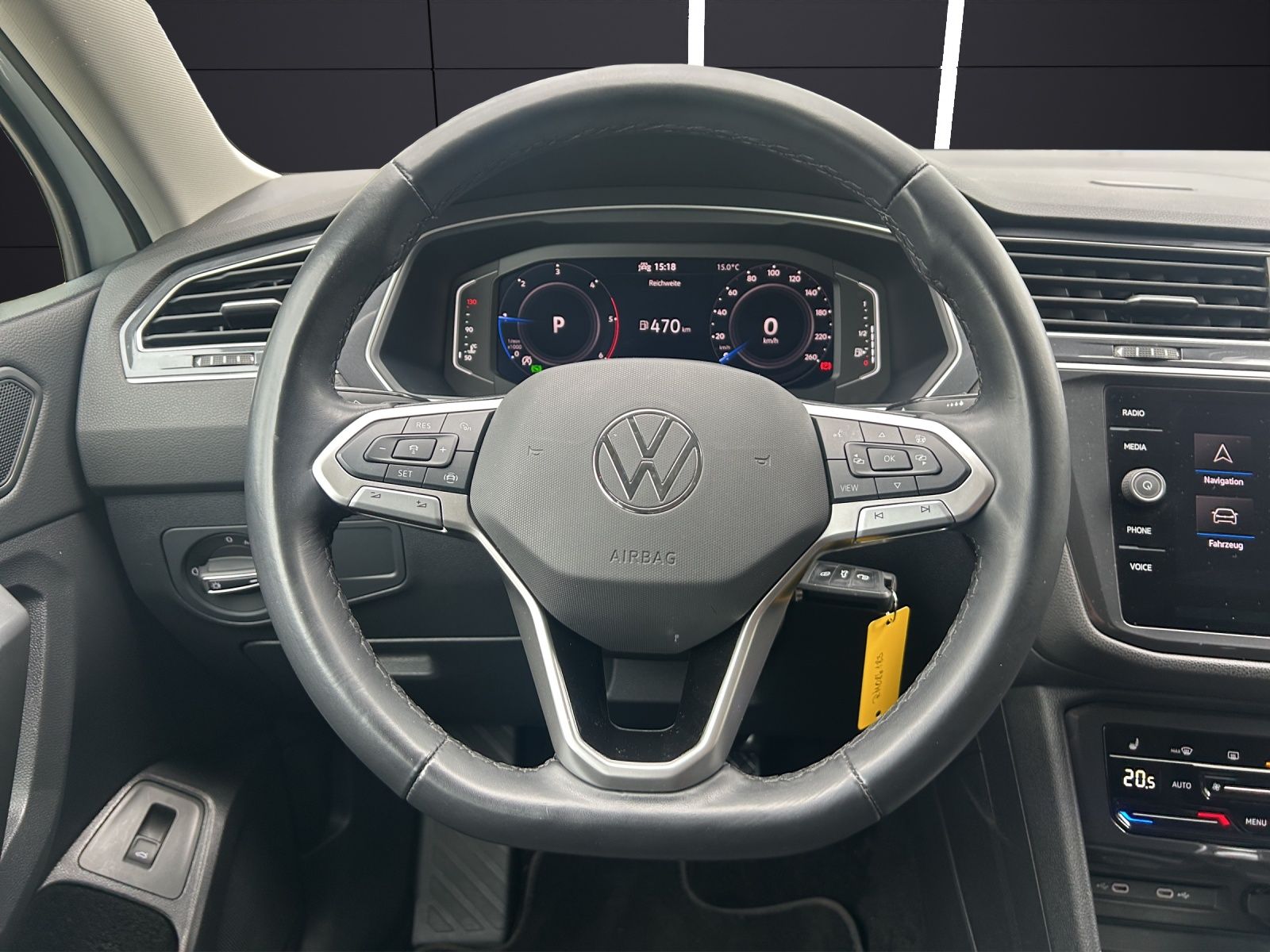 Fahrzeugabbildung Volkswagen Tiguan Allspace TDI Life DSG LED AHK CarPlay AID