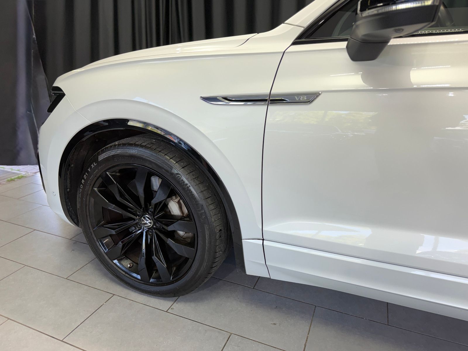 Fahrzeugabbildung Volkswagen Touareg R-Line 4Motion|PANO|NIGHT|LAST EDITION|