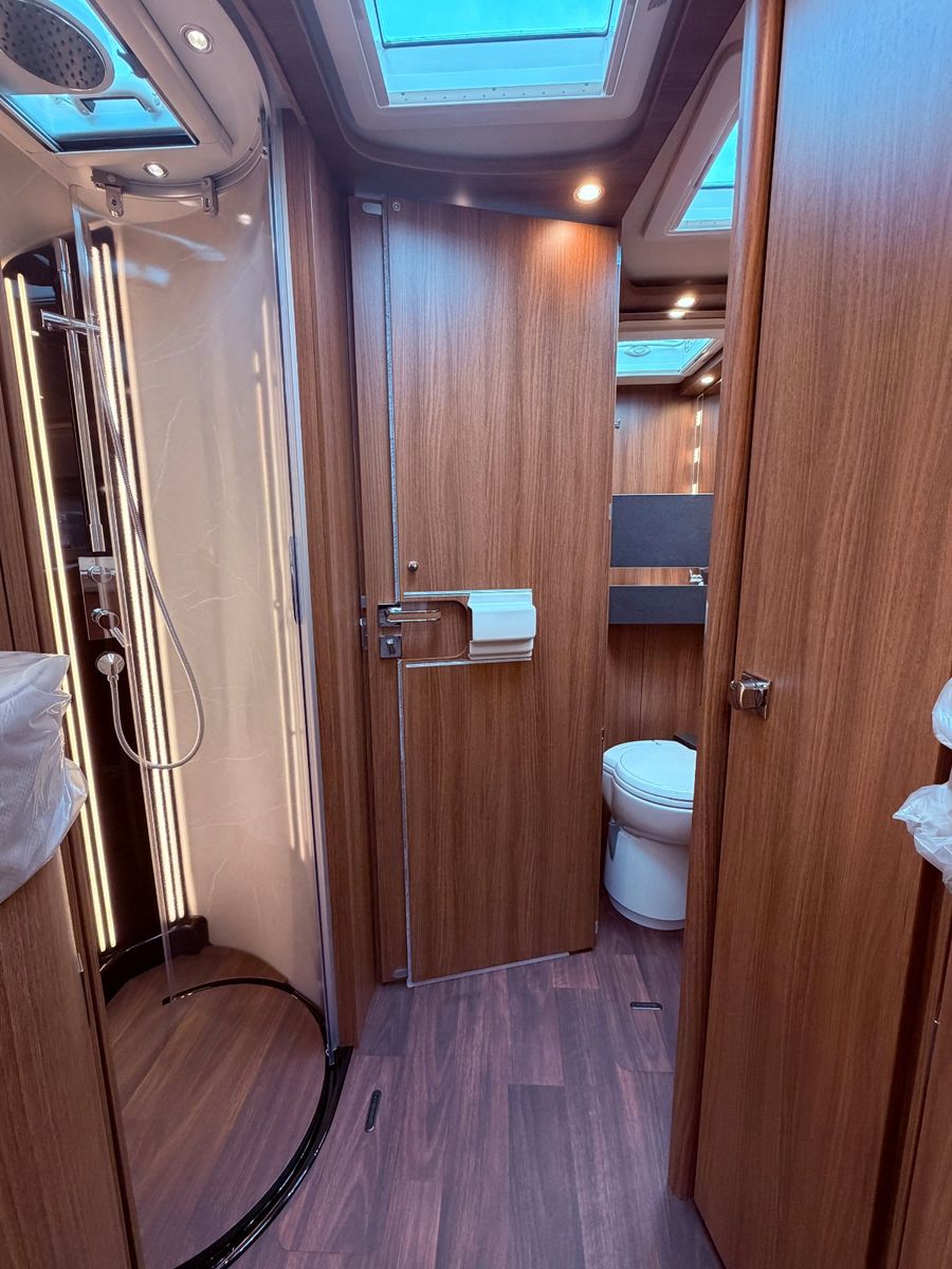 Fahrzeugabbildung Carthago chic e-line 50 LE DA Mastervolt