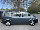 Volkswagen T5 Caravelle 9-Sitzer 2.5TDI *Webasto*Klima*AHK* - gebrauchte VW T5 Caravelle aus dem Jahr 2007