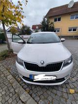 Skoda Rapid Edition 1,6  TDI - Skoda Rapid Edition mit Diesel-Antrieb