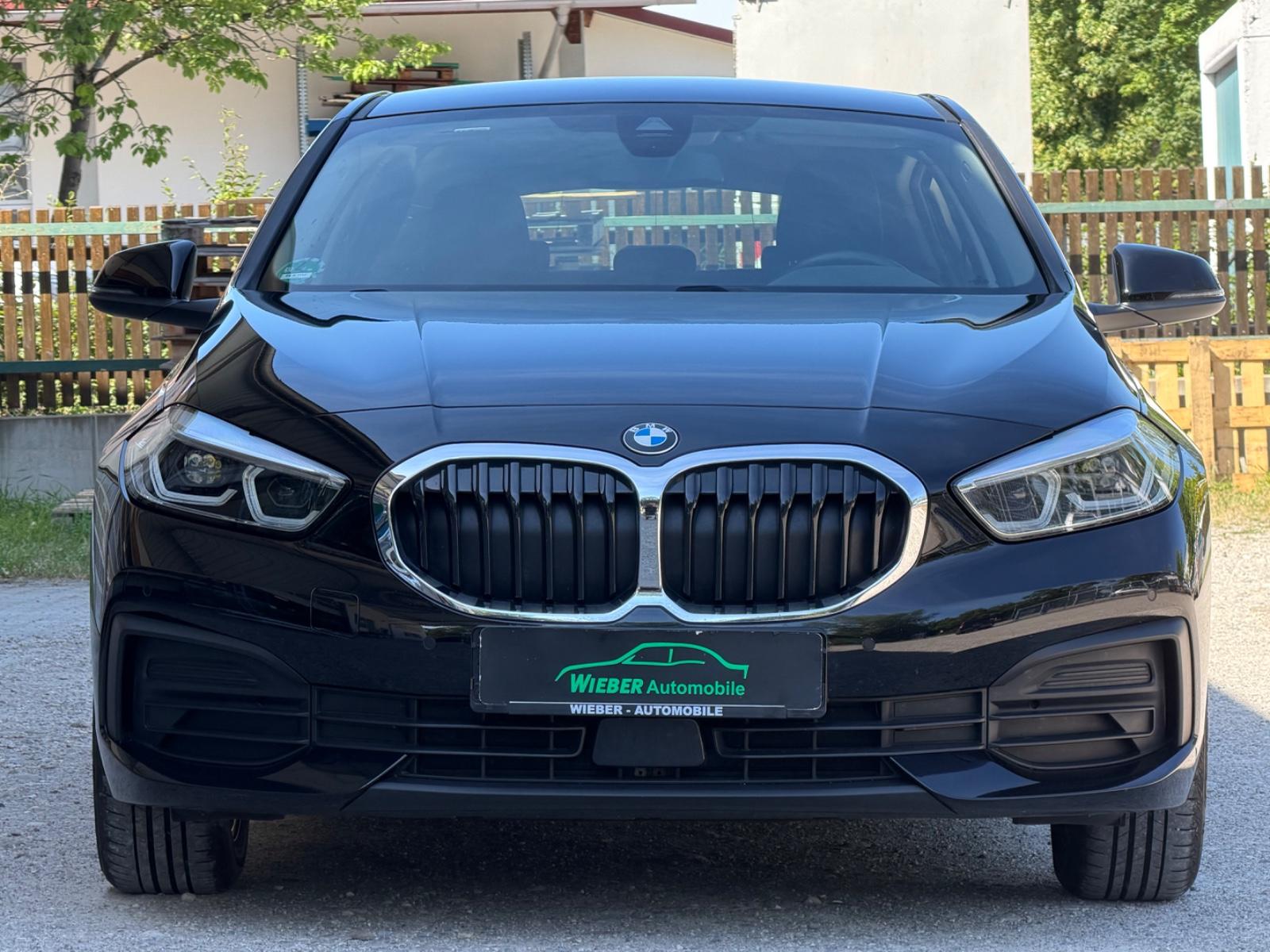 BMW 118i Advantage°LED°NAVI°APPLE°LENKRADHZ°PDC vo+h