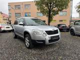 Skoda Yeti Active Plus Edition 1.2 TSI Ahk PDC 1. Hand - silberne Skoda Yeti