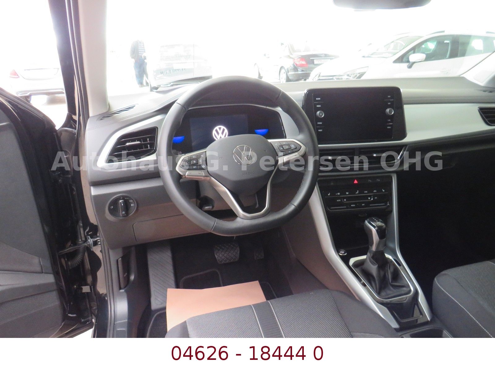 Fahrzeugabbildung Volkswagen T-Roc Life 1.5TSI*DSG*LED*Spur*ACC*Fernlicht*SHZ