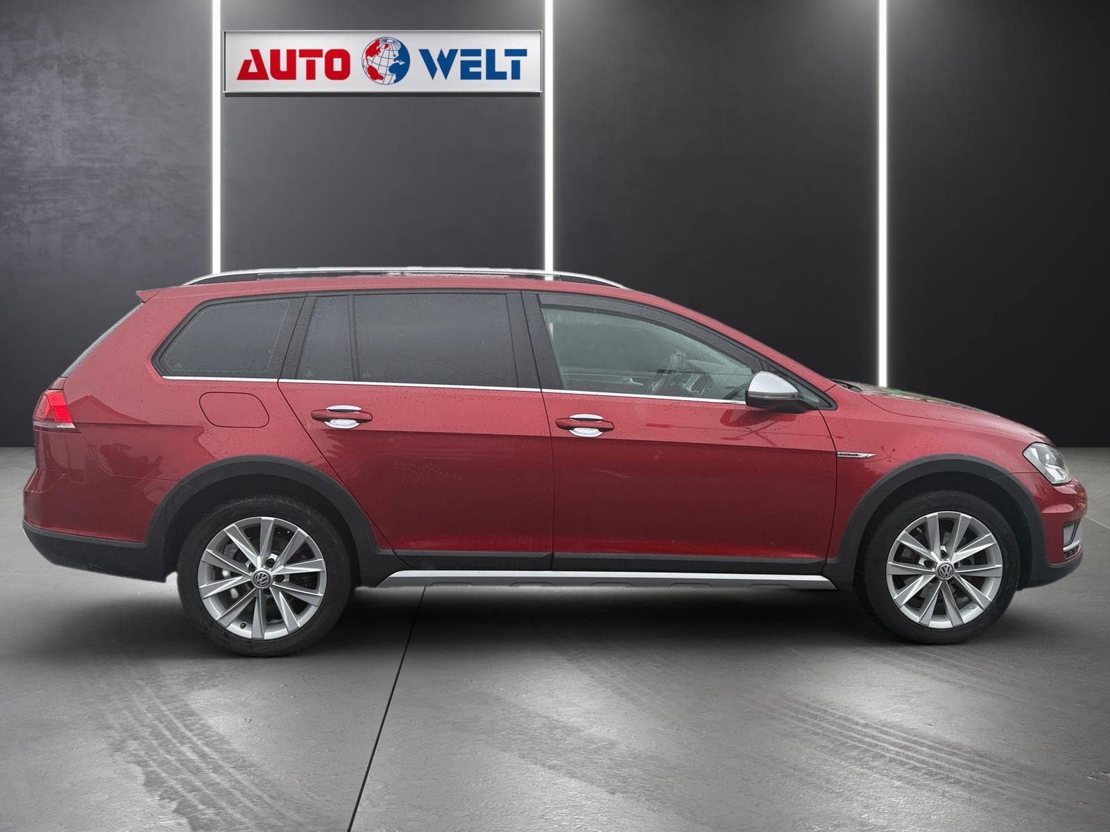 Volkswagen Golf VII Alltrack Variant 1.6 4Motion AHK PDC