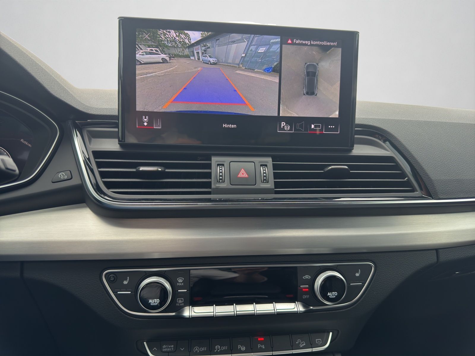 Audi SQ5 - Bild 12