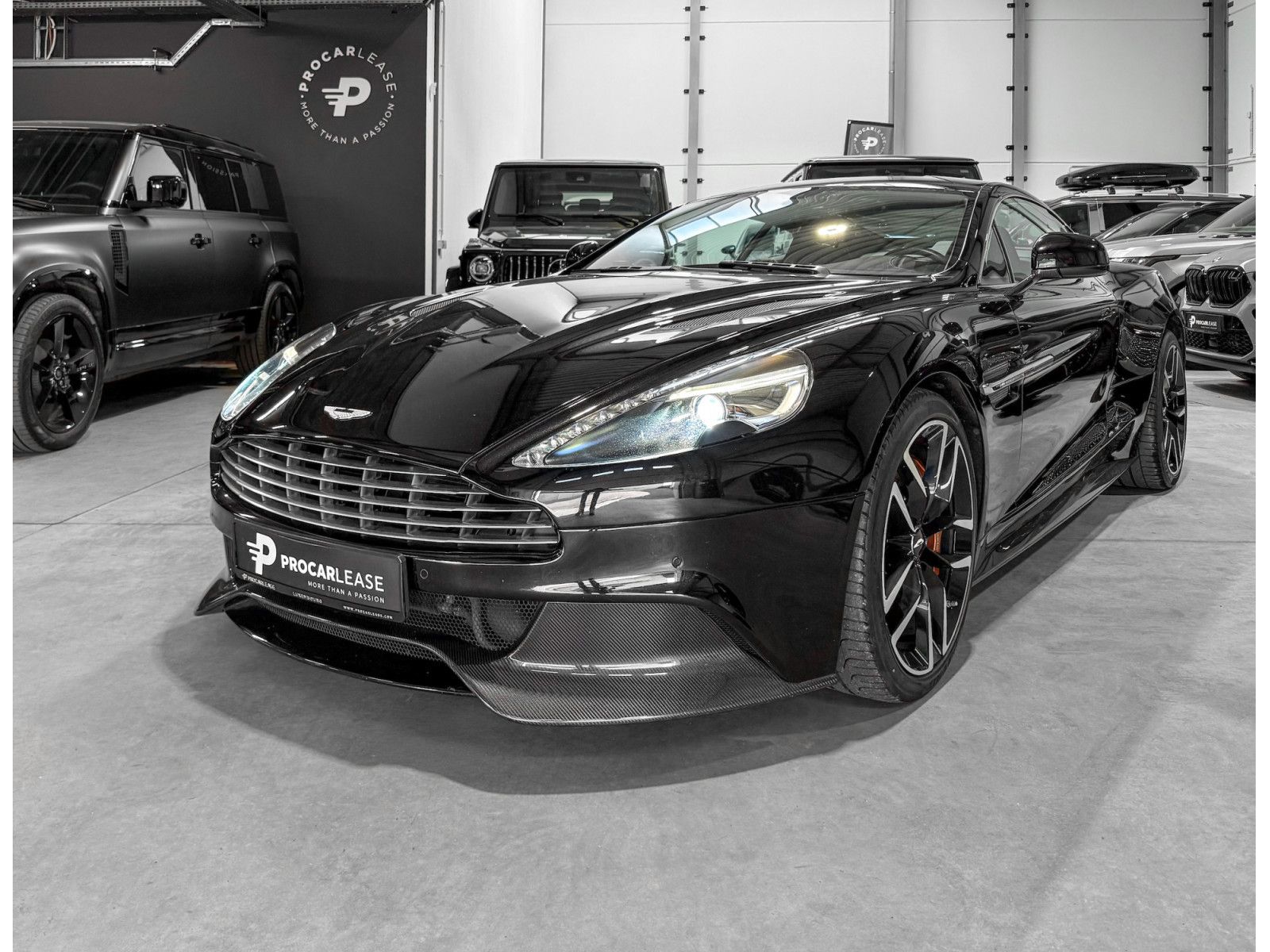 ASTON MARTIN Vanquish
