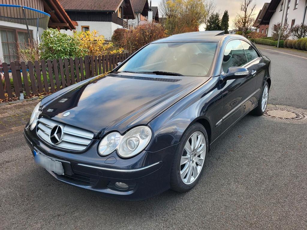 Mercedes-Benz CLK 320