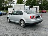 Volkswagen Jetta 1.6 V Trendline - Volkswagen Jetta: V6