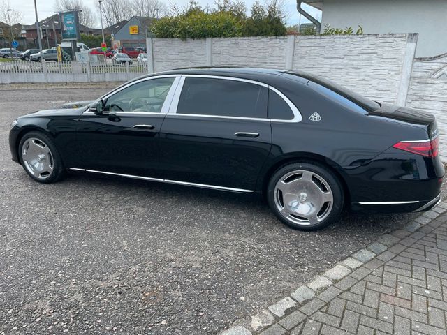 Mercedes-Benz S 580 MAYBACH 4M  EXKLUSIV 4 SEATS  4D 3xTV MY24