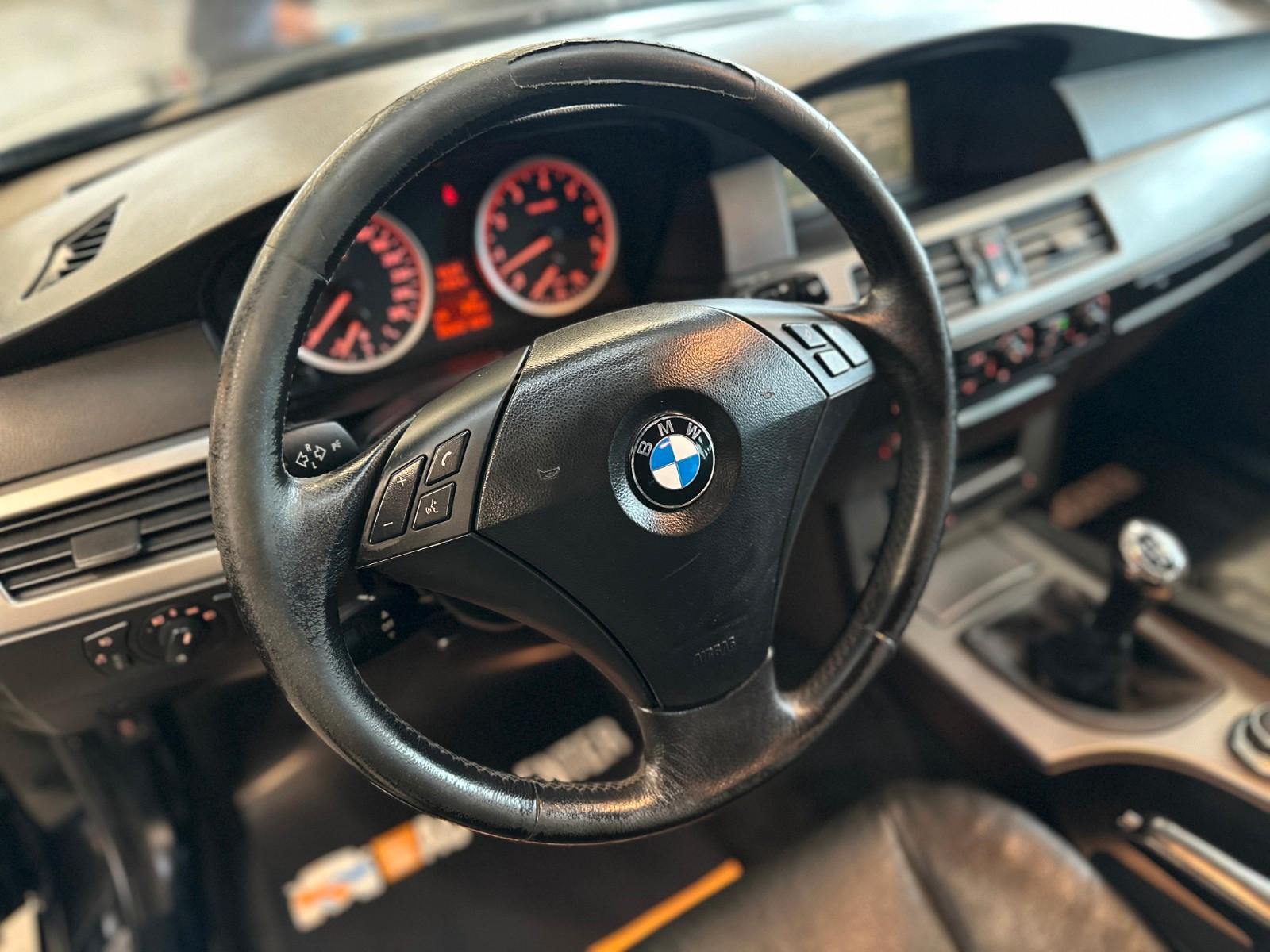 BMW 530 i Touring *Klima*Navi*Xenon*AHK*Freisprech*
