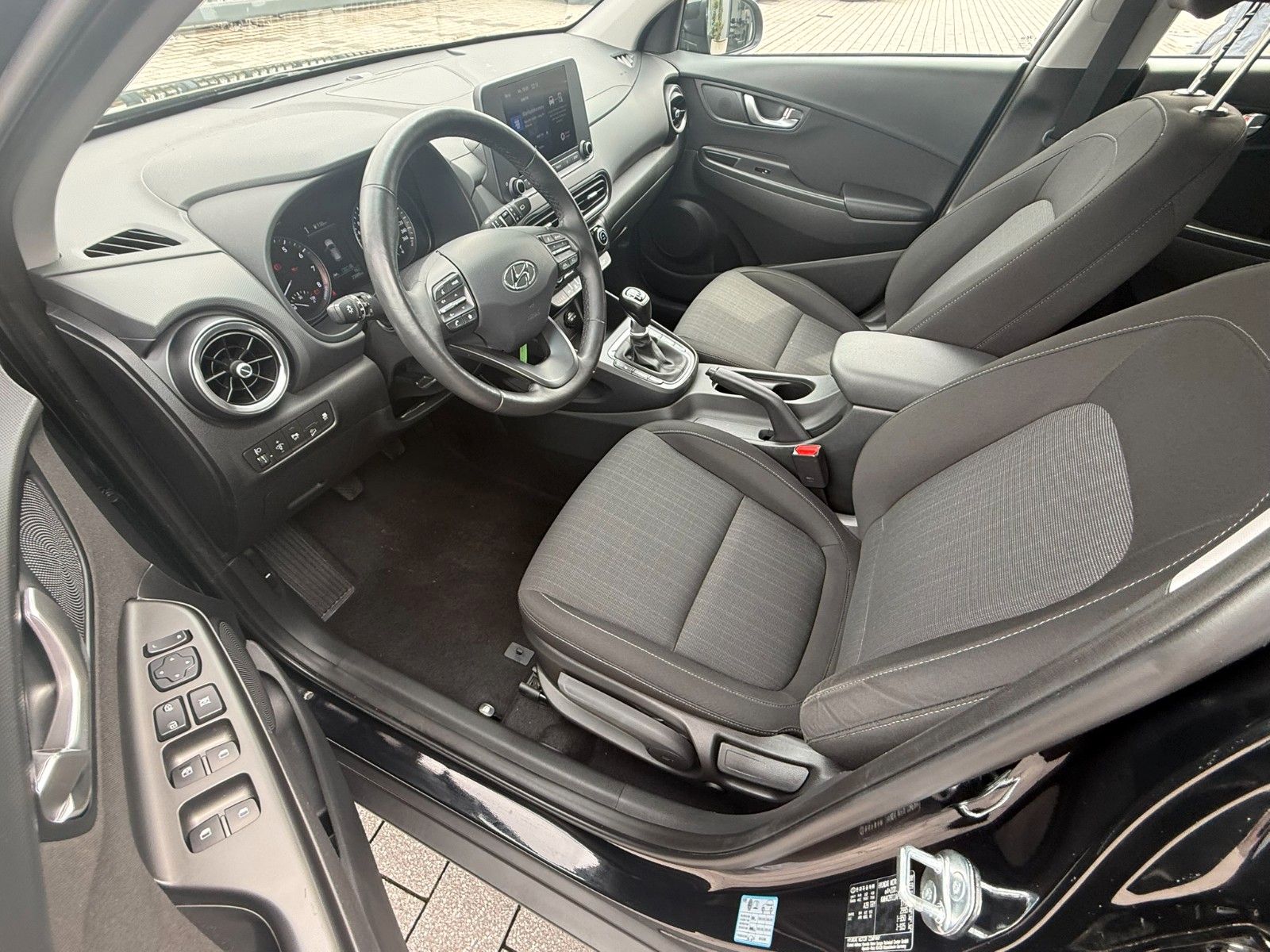 Fahrzeugabbildung Hyundai Kona Select Mild-Hybrid 2WD