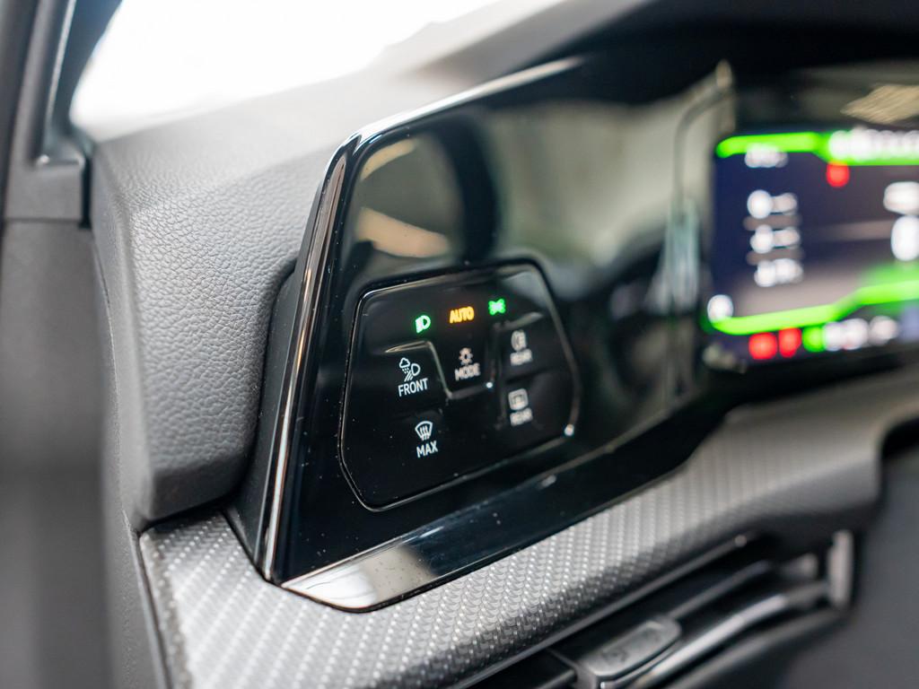 Volkswagen Golf VIII R Performance 2,0 l TSI 4MOTION DSG, миниатюра 17