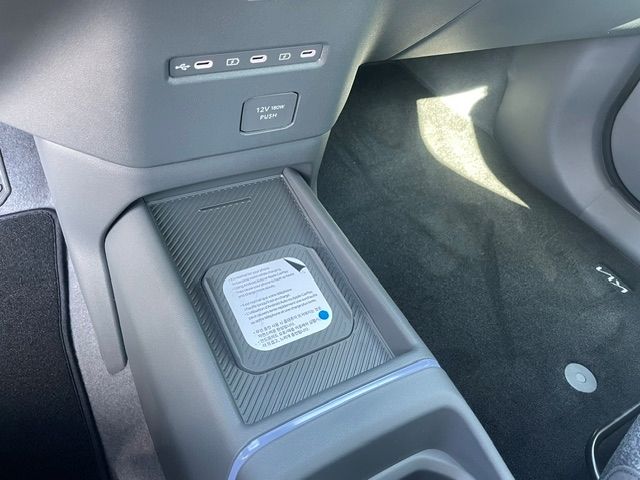 Fahrzeugabbildung Kia EV2 108 kW Earth Kamera LED totWinkAss PDC/SHZ