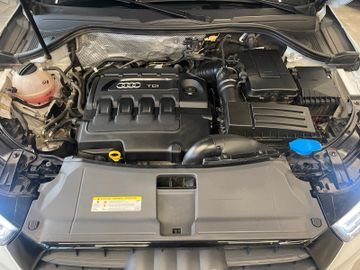 Audi Q3 sport 2,0 TDI S-LINE*LED*NAVI*AHK*HIFI*DAB*
