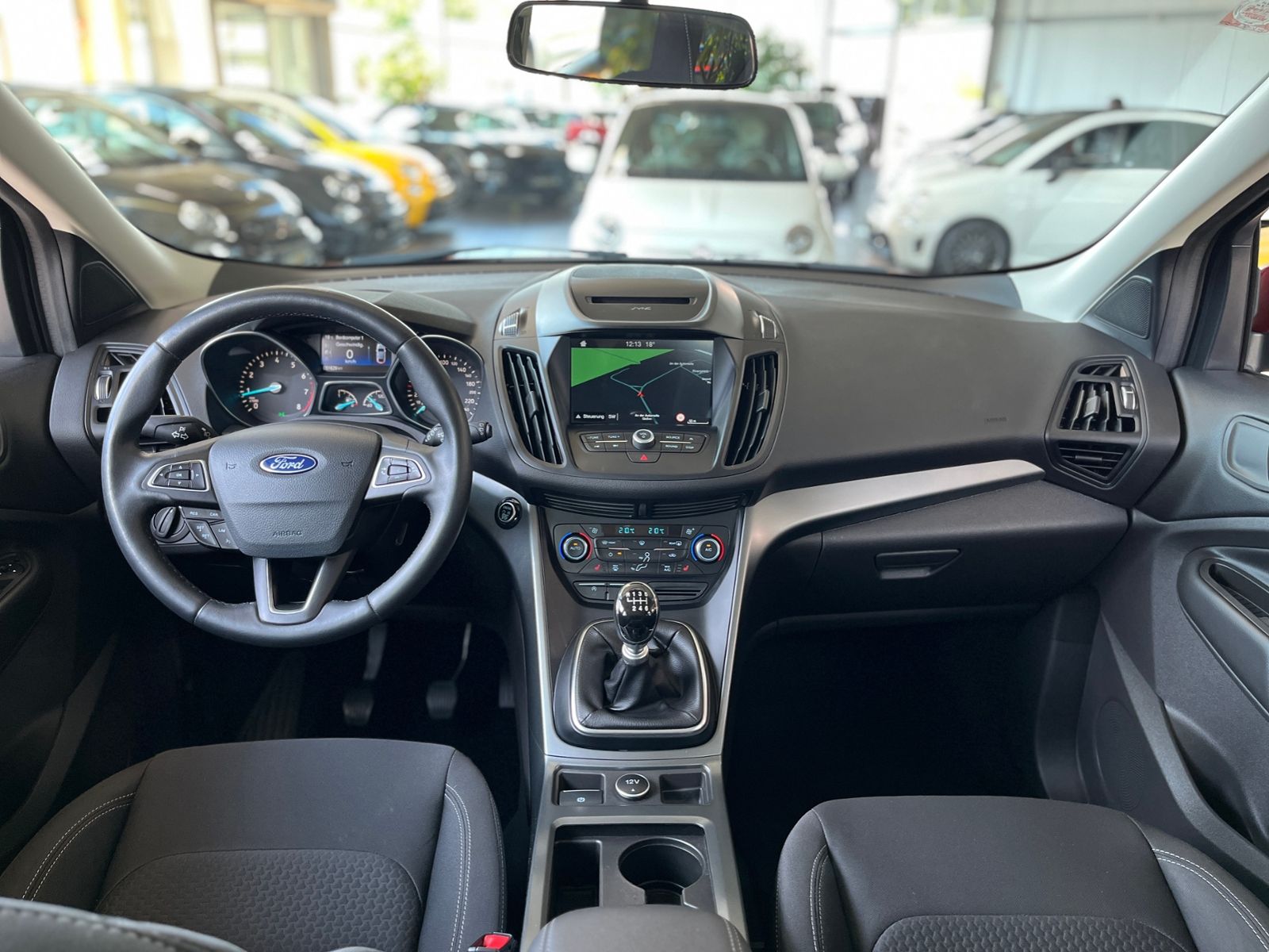 Fahrzeugabbildung Ford Kuga Cool & Connect KLIMA NAV SHZ PDC