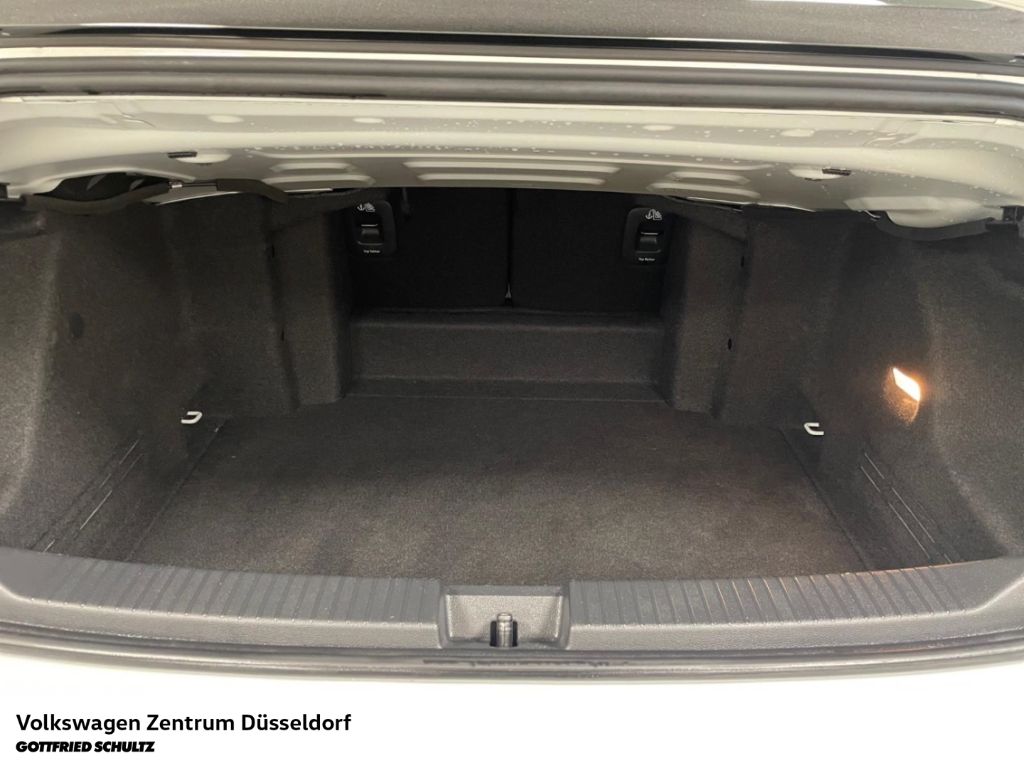 Volkswagen T-Roc - Bild 8