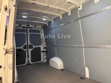 Volkswagen Crafter - 9