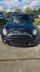 MINI One 72KW Brick Lane Energy Pink Brick Lane E... - : Limousine, Pink