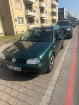 Volkswagen Auto VW Golf 4 - Volkswagen Golf aus 2000: Kombi