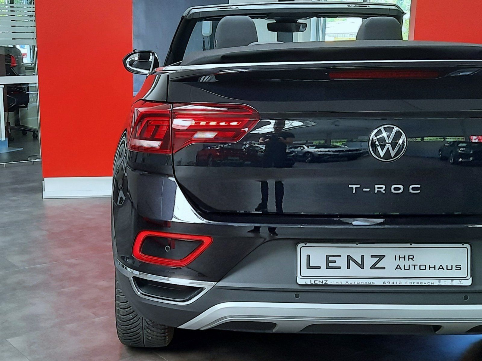 Fahrzeugabbildung Volkswagen T-Roc Cabriolet Style TSI DSG *Navi*Cam*LED*PDC*