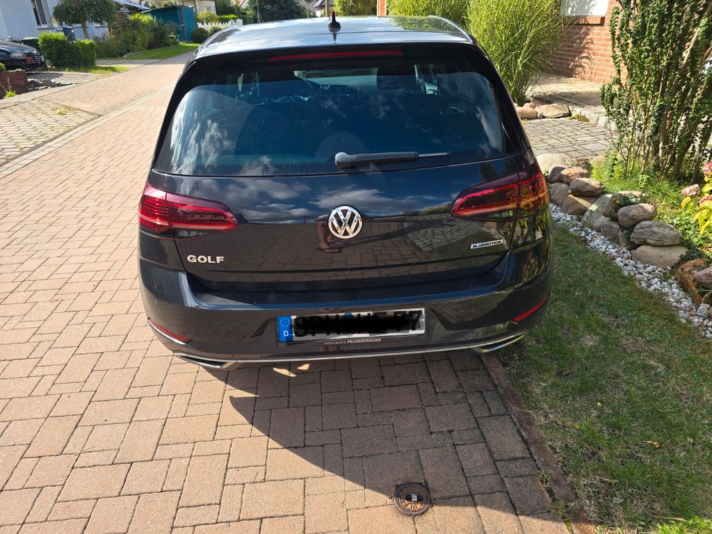 Image of Volkswagen Golf