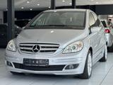 Mercedes-Benz B 180 CDI *SPORTPAKET*RENTNER*1-HAND*17ZOLL*SHZ* - Mercedes-Benz B 180: Cdi Sport