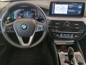 BMW 520 - 7