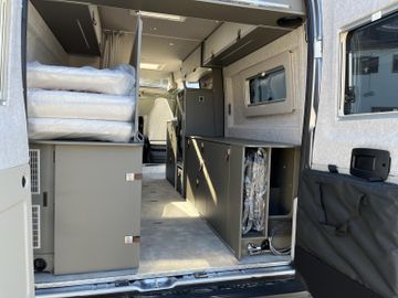 HYMER  ERIBA  HYMERCAR Yellowstone 640 8G Premium Solar ACC Schwenkbad