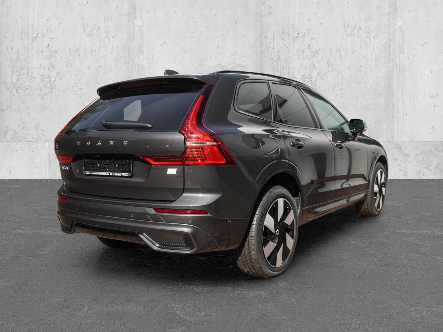 Volvo XC60 Plus Dark Recharge Plug-In Hybrid AWD T8 Tw imagem 2