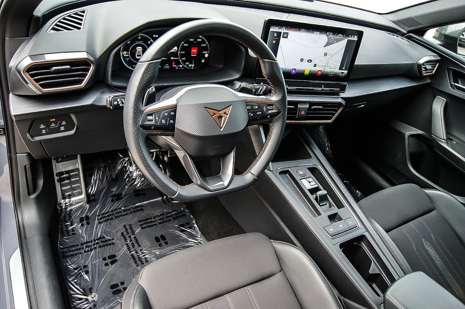 Fahrzeugabbildung CUPRA Leon Sportstourer e-HYBRID VIRTUAL ACC XL 1HAND