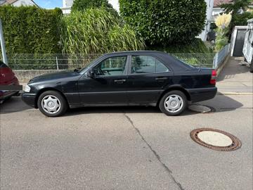 صورة 2 لـ 1996 Mercedes-BENZ C 180