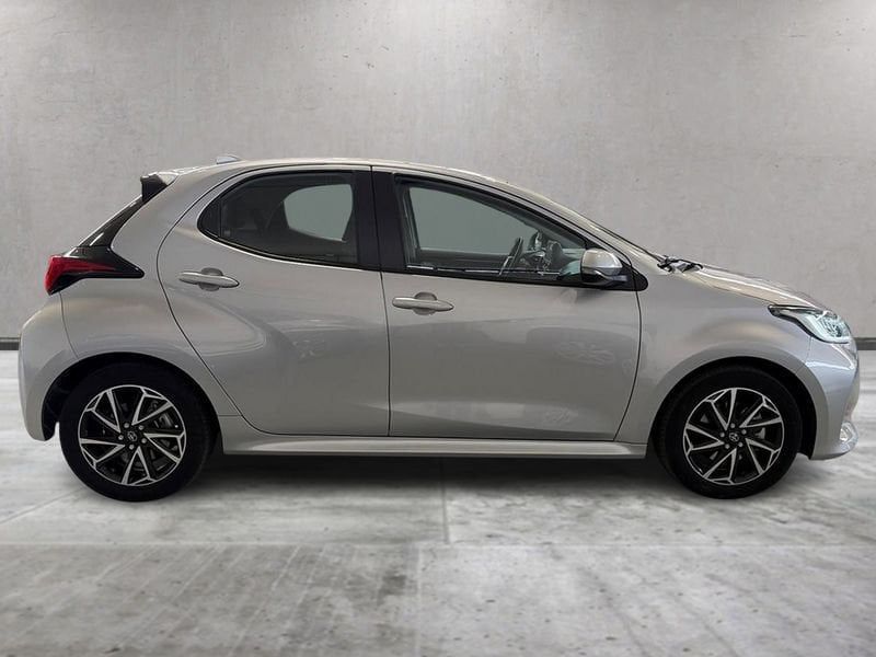 Toyota Yaris 1.5 VVT-iE Hybrid Trend E-CVT imagem 3