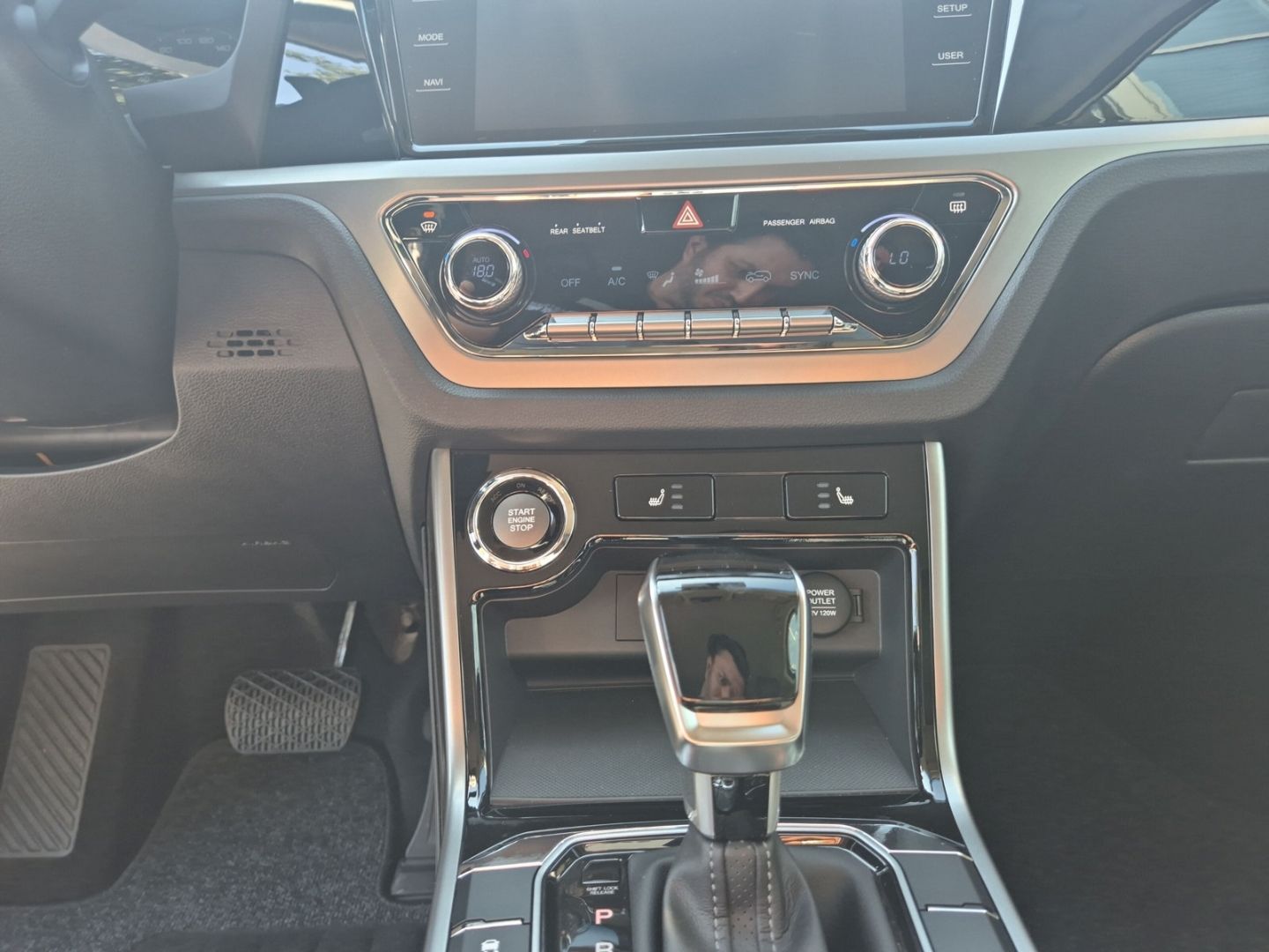 Fahrzeugabbildung KGM Korando 1.5 HUD Navi LED ACC CarPlay SHZ.