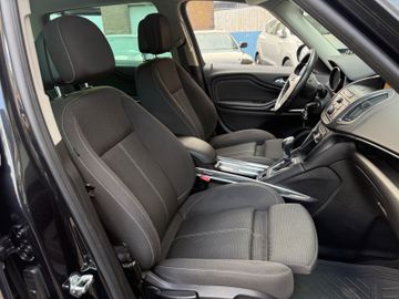 Opel Zafira - 12