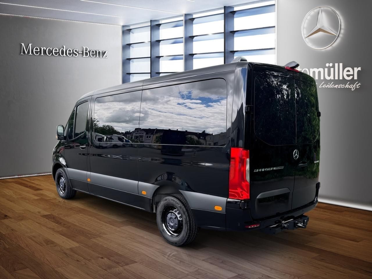 Fahrzeugabbildung Mercedes-Benz Sprinter 319 CDI Tourer 9-Sitzer*LED*Standheizun
